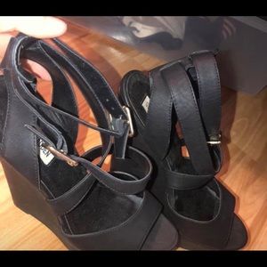Steve Madden Wedges
